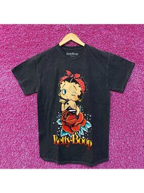 Betty Boop Dream In Rose Pin Up Tshirt size s/m